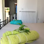 בית נופש Casa Chicca Salentro Botrugno